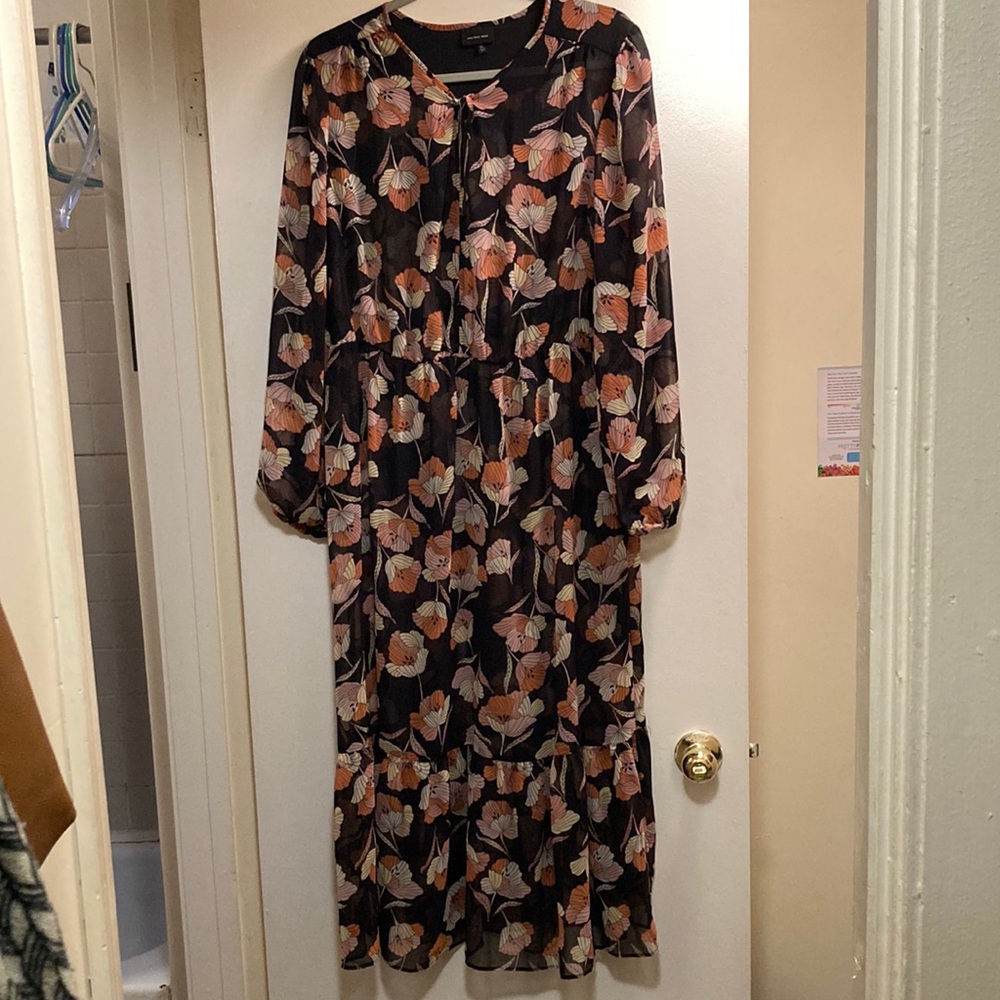 Who What Wear lightweight floral boho dress in XL. Original slip included.